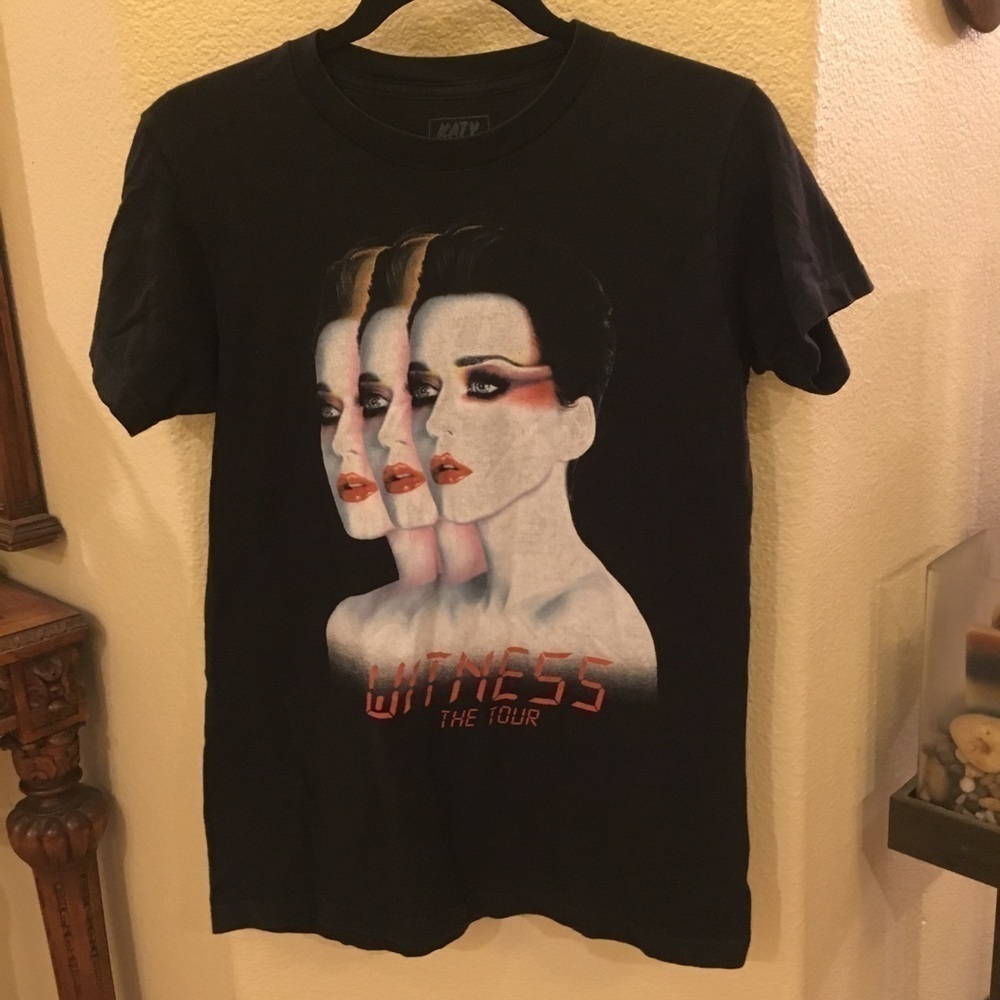 KATY PERRY ‘Witness’ Tour Graphic T-Shirt 2017-2018 Size Small